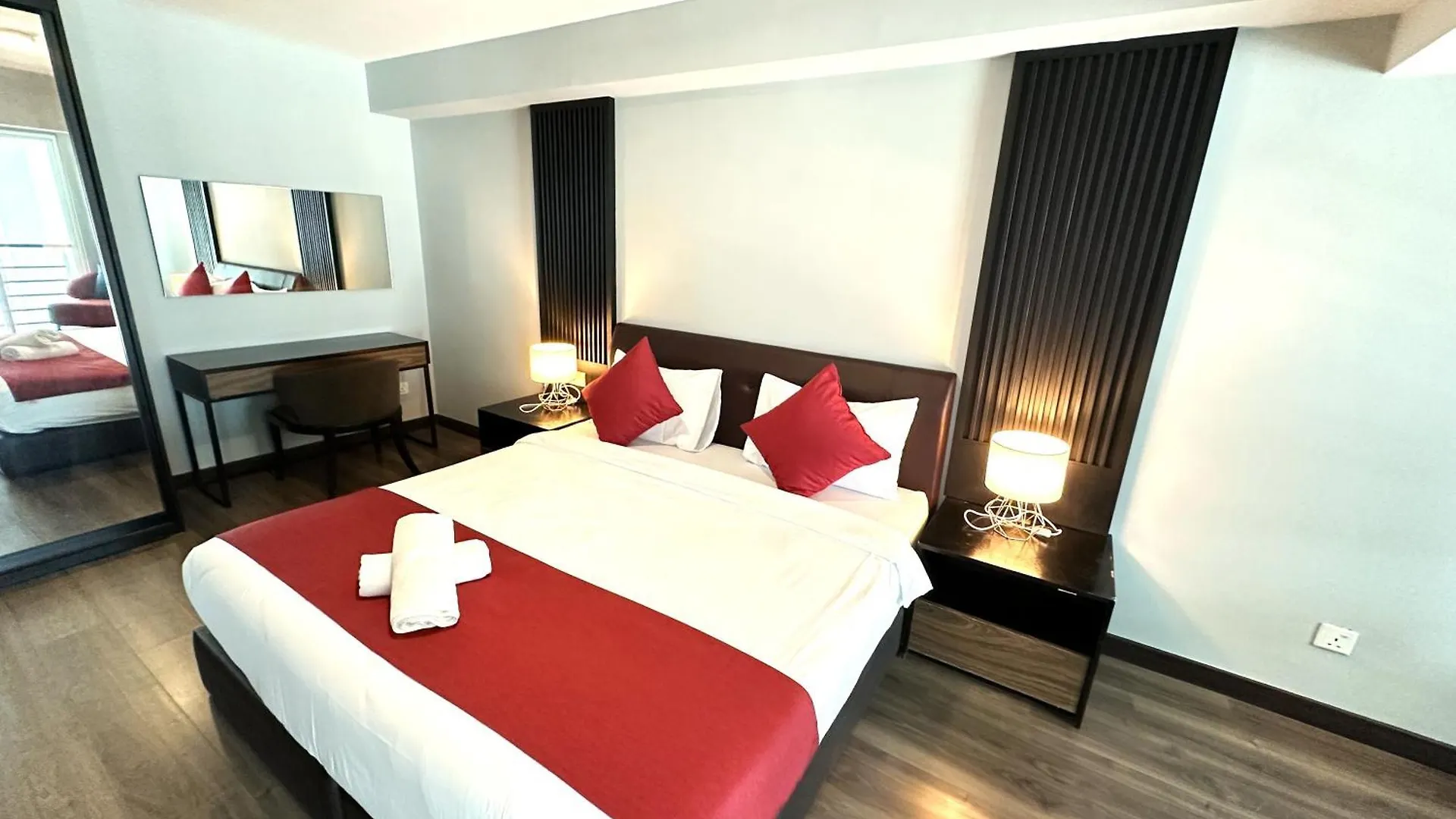Amazing Seaview Duplex George Town Maritime Suites 07