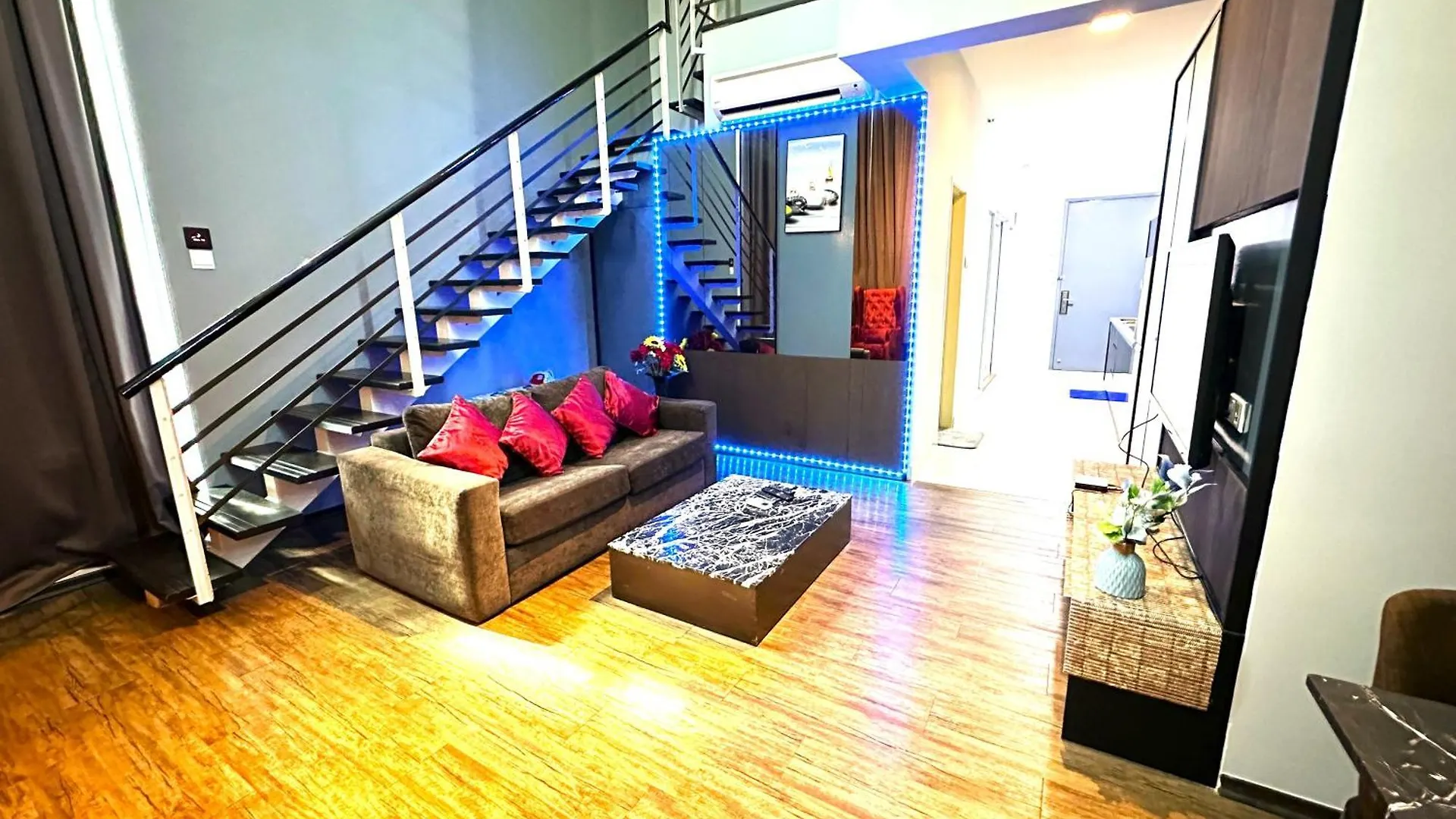 公寓 Amazing Seaview Duplex George Town Maritime Suites 07